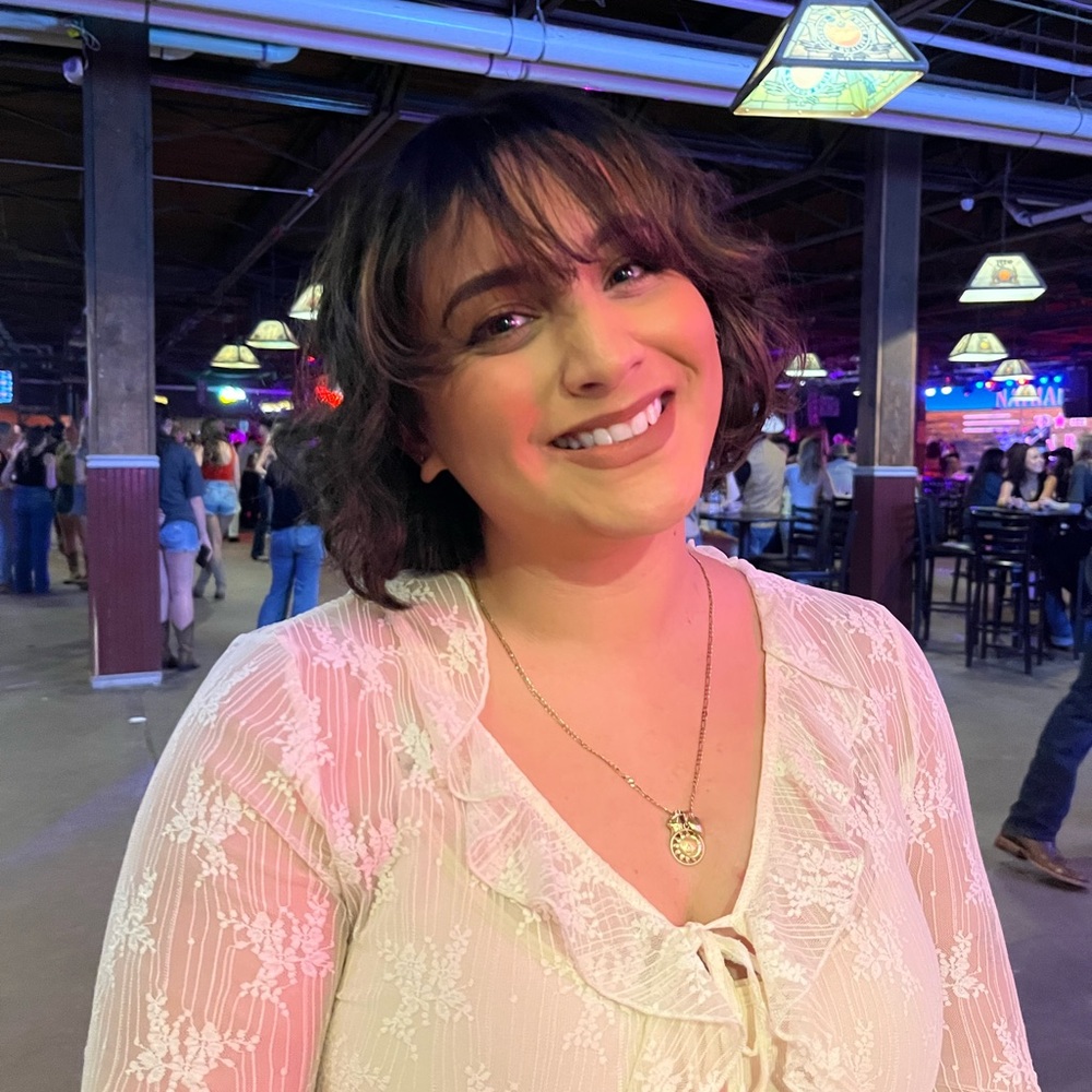 Meet your Posher, Cecilia